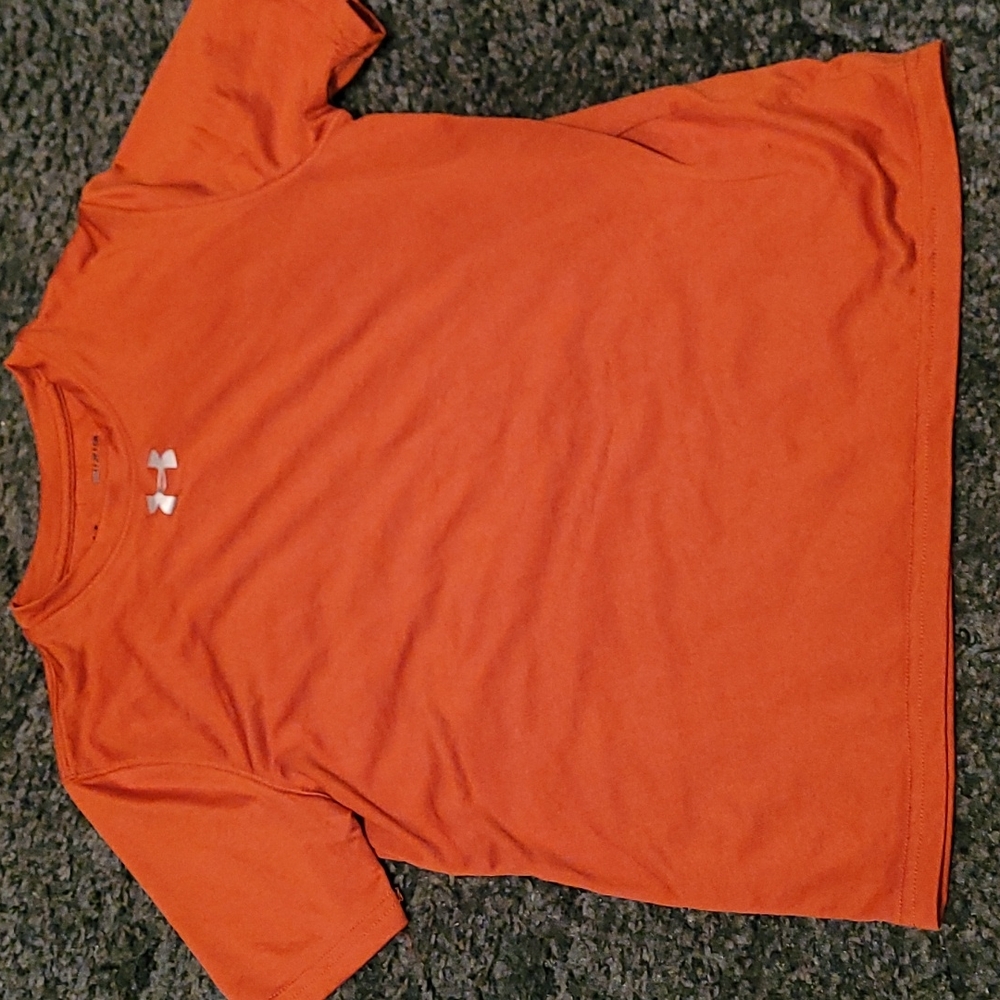 Under Armour Youth S rust tee